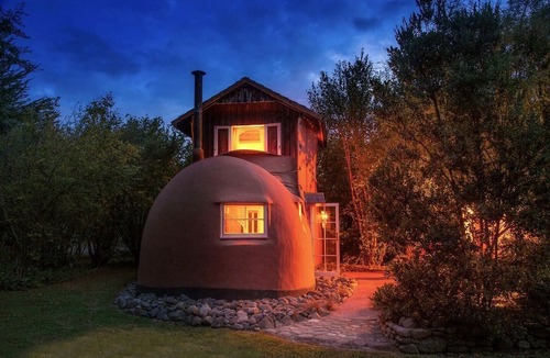 Tasman House | Romantic Fairytale Boot Shaped Cabin, New Zealand
