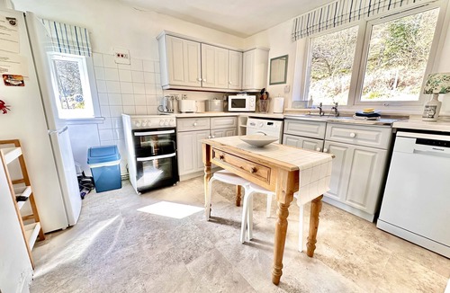 Tarbert Cottage | Romantic Secluded Cosy Stone Cottage Beside the West Loch, Beautiful Argyll
