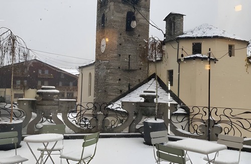 Pre-Saint-Didier Apartment | Room '4 Mucche' with Shared Terrace and Wi-Fi