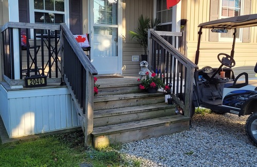 Centre Wellington Cottage | ROOM in Resort Homestay with FOOD