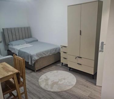 Basildon House | Rose Acre Home Basildon