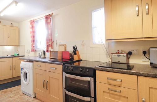Strathpeffer Cottage | ROSE COTTAGE, pet friendly, character holiday cottage in Strathpeffer