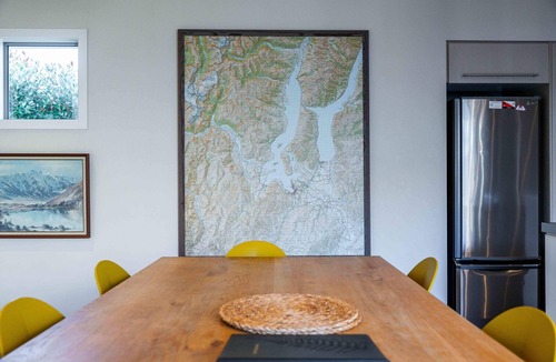Wanaka House | Roy's Bay Luxury Accommodation