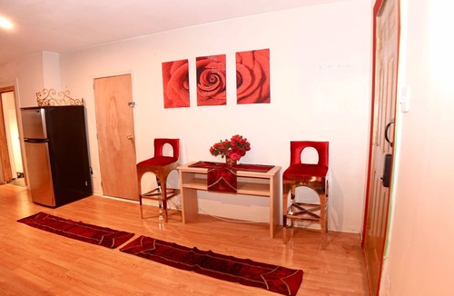 Pont-Viau Apartment | Royal Red Studio - Long Term Stay