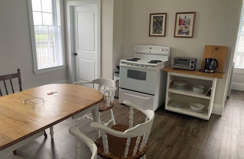 Milford House | Royal Road Retreat ~ Cheesemaker’s Loft (sleeps 6 max)