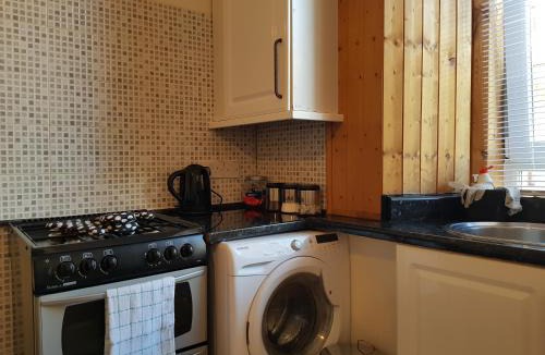 Paisley Apartment | Rozina Apartment