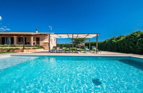 Sa Pobla Villa | Rural finca Villa del Nord with pool in Mallorca