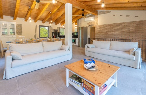 Sant Miquel de Campmajor House | Rural House 'La Rossa' with Mountain Views, Private Pool and Wi-Fi
