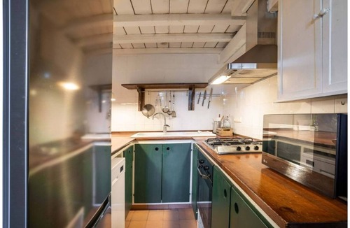 Pins Cottage | Rustic house with charm and private garden. Swimming pool