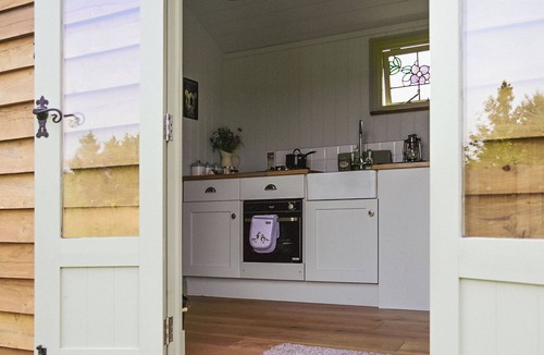 Messing Cottage | Ryeland Hut - QU7632