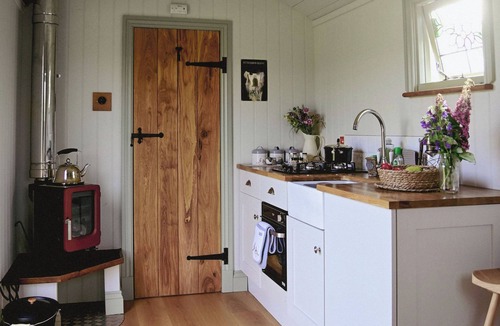 Messing Cottage | Ryeland Hut - QU7632