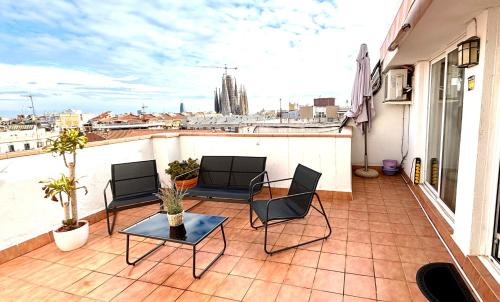 el Camp d'en Grassot i Gracia Nova Apartment | S4D Sagrada Familia Views - Napols