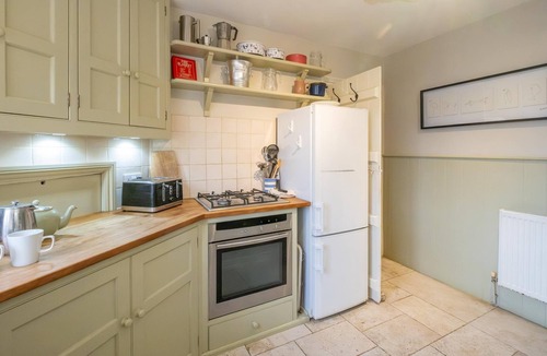 Thorpeness Cottage | Sanctuary House - sleeps 10 guests in 6 bedrooms