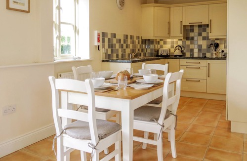 Saxmundham Apartment | Sanderling - sleeps 3 guests in 2 bedrooms