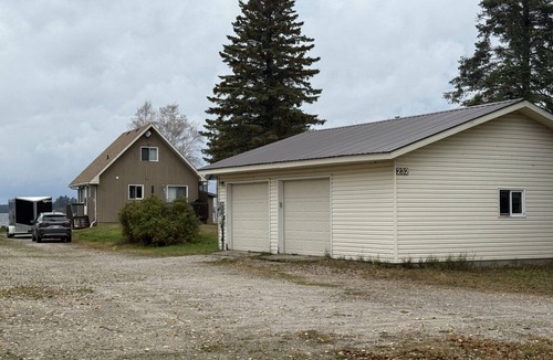 Ignace House | Sandy Beach Waterfront