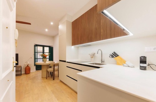 Old Town Apartment | Sant Josep - Holiday Apartment Rental in Girona | Bravissimo