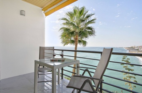 Carihuela Apartment | Santa Clara Castle. Seafront. South-West. Fiber Wifi. Satellite TV.