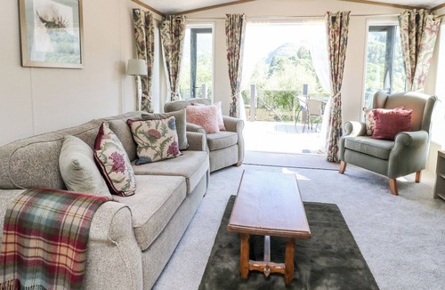 St Fillans Cottage | SAORSA, pet friendly, with a garden in St Fillans