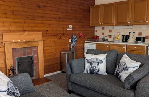 Uisken Apartment | Scoor House -Cruachan. Stunning views towards Loch Assapol, 3 bedroom Apartment.