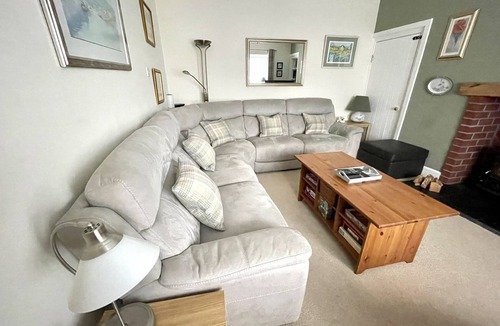Helmsdale House | Scottish Highlands: cosy & quiet 4 bed House for 8 Guests UPDATED PHOTOS 2024