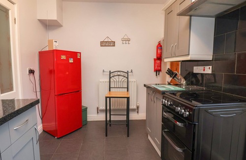 Hornsea Cottage | SEA FRONT APARTMENT, pet friendly, country holiday cottage in Hornsea