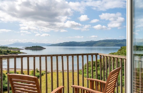 Tighnabruaich Villa | Seal Bay Cottage - Four Bedroom Villa, Sleeps 8