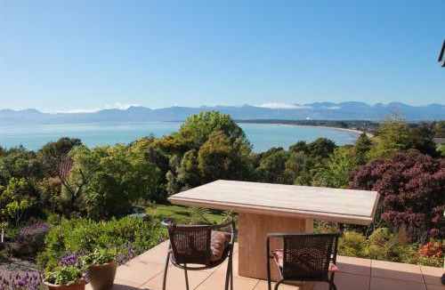 Ruby Bay Apartment | Seascapes