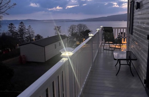 Wemyss Bay Cabin | Seaside Escape in Wemyss Bay