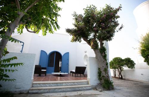 Cozze Apartment | SeaSide Paradise - Seafront Terrace Apartment by BariHouses