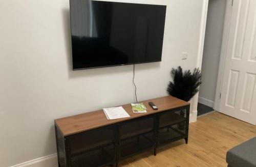 Largs Apartment | Seaside Snug