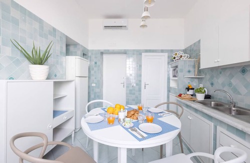 Sorrento Historic Centre Apartment | Seaview Home On The Beach & Amazing Views Terrace