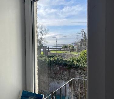 Millport Apartment | Seaview Snug