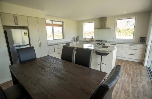 Fairlie Cottage | Secluded Cottage Rental near Opuha Conservation Area in Fairlie, South Island