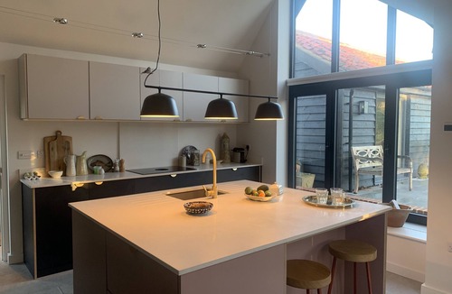 Rendham House | Secluded Victorian Gothic Cottage, pretty,garden, modern comforts. Beach 20 mins