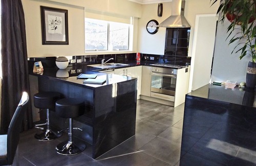 Tahunanui House | Secure Private Holiday Haven