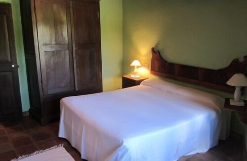 Sant Sadurni de l'Heura Cottage | Self catering Can Met Viu for 2 people