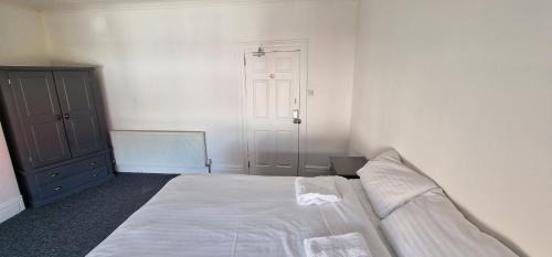 Doncaster House | SELF CHECK IN APARTMENT in CENTRAL DONCASTER