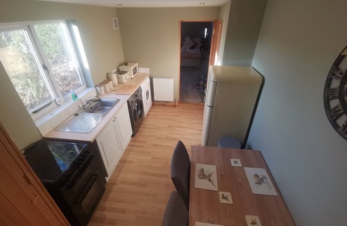 Hepworth Apartment | Self-Contained Peaceful Annexe