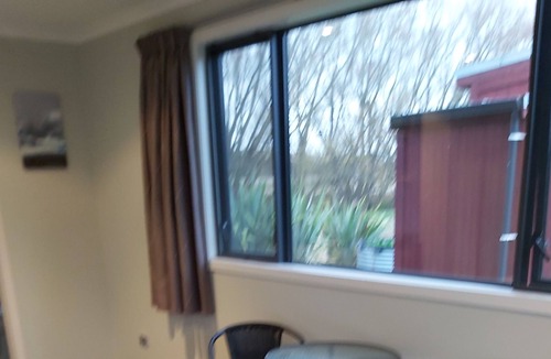 Waipiata Apartment | Self Contained Studio Unit on Rail Trail, Waipiata