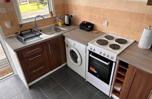 Glasgow House | Semi-detached chalet - Uddingston, Glasgow