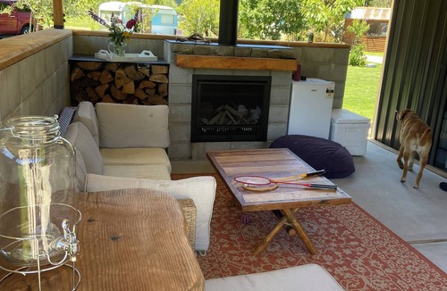 Wanaka House | Semi Self-Sufficient, Pet and Family Paradise