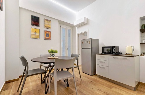 Prato Apartment | Ser Lapo - Loggia Del Mazzei with Wi-Fi and Air Conditioning
