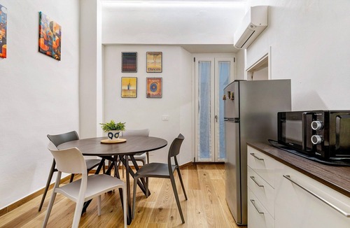 Prato Apartment | Ser Lapo - Loggia Del Mazzei with Wi-Fi and Air Conditioning