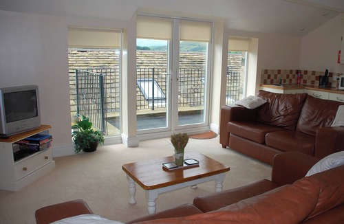 Whaley Bridge Cottage | Shallcross Hall Cottage - Goyt