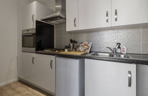 Shaldon Cottage | Shaldon Bridge Retreat, a stylish and characterful one-bedroom duplex conversion