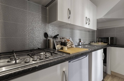 Shaldon Cottage | Shaldon Bridge Retreat, a stylish and characterful one-bedroom duplex conversion