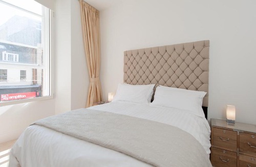 West End Apartment | Shandwick Apartment - Edinburgh City Centre - Sleeps 2