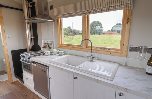 Adlingfleet Cottage | Shepherds Hut