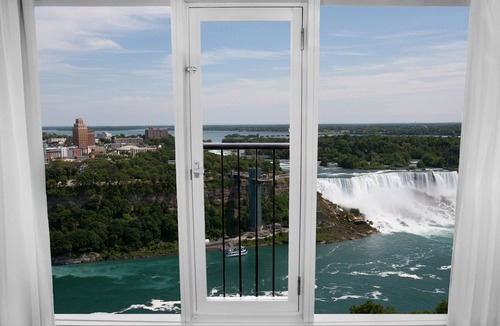 Niagara Falls Hotel | Sheraton Fallsview Hotel