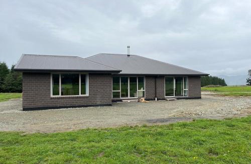 Ashwick Flat Villa | Shinness